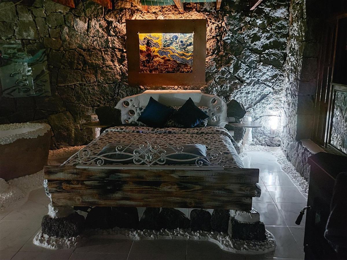 Aloelux Villa ! - Private Villa With Jacuzzi, Cinema ,Massage ,Wonderful View, Art Desing Villa Conil Exterior photo