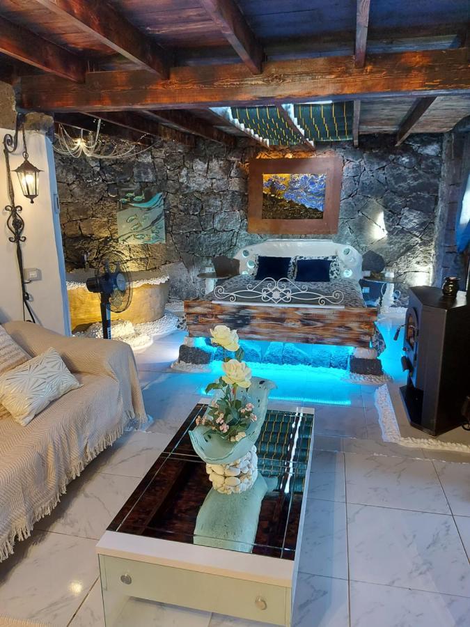 Aloelux Villa ! - Private Villa With Jacuzzi, Cinema ,Massage ,Wonderful View, Art Desing Villa Conil Exterior photo